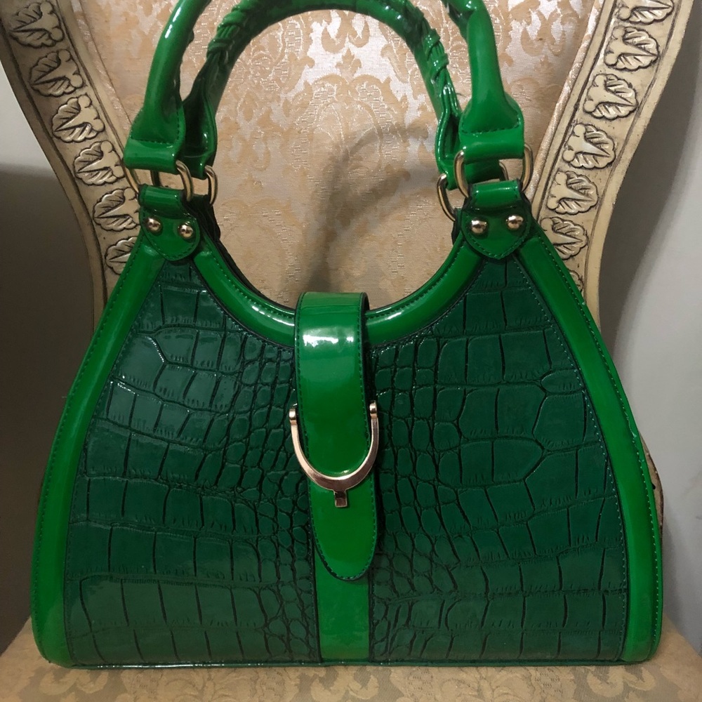 Large Green Handbag. Like New